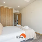 #233 Fox Trail By Holidays *